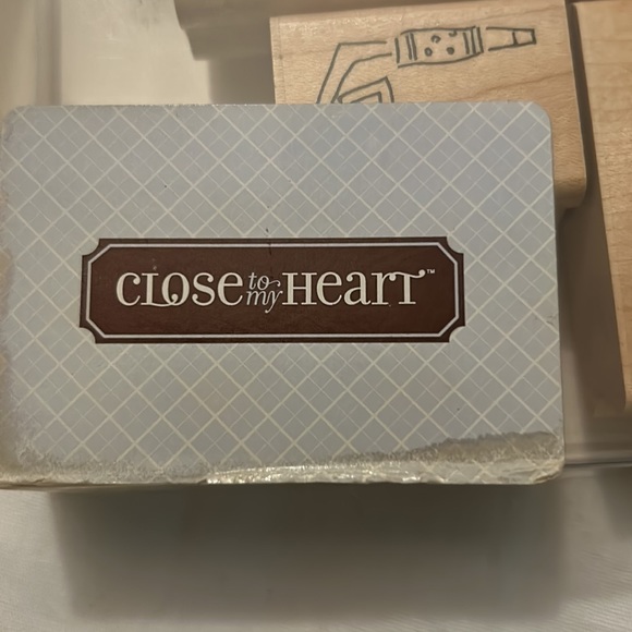 It’s your birthday S677 stamp set - Picture 7 of 8